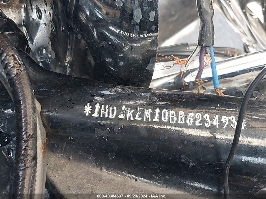 2013 Harley-Davidson Flhtk Electra Glide Ultra Ltd VIN: 1HD1KEM10DB623493 Lot: 40384637