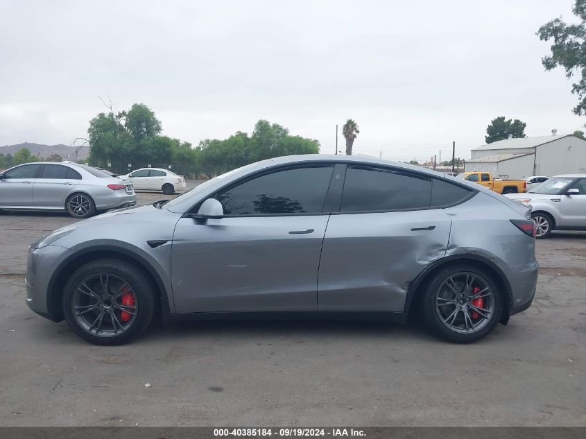 2024 Tesla Model Y Long Range Dual Motor All-Wheel Drive/Rwd VIN: 7SAYGDED2RA318508 Lot: 40385184