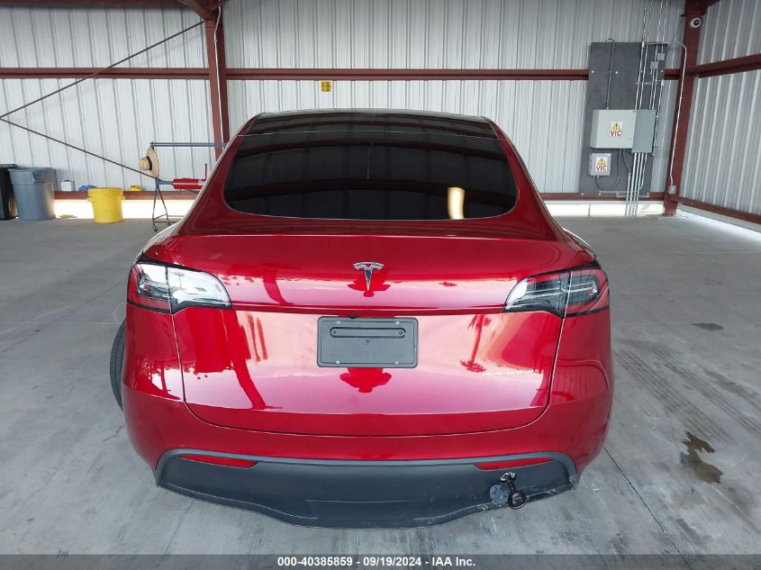 2024 Tesla Model Y Long Range Dual Motor All-Wheel Drive VIN: 7SAYGDEE1RF072739 Lot: 40385859