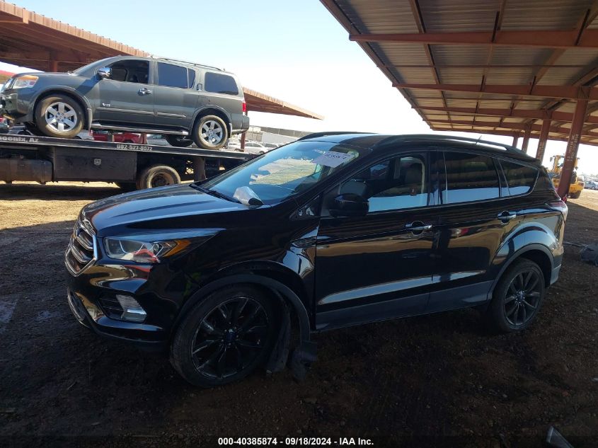 1FMCU0GD9HUD18368 2017 Ford Escape Se