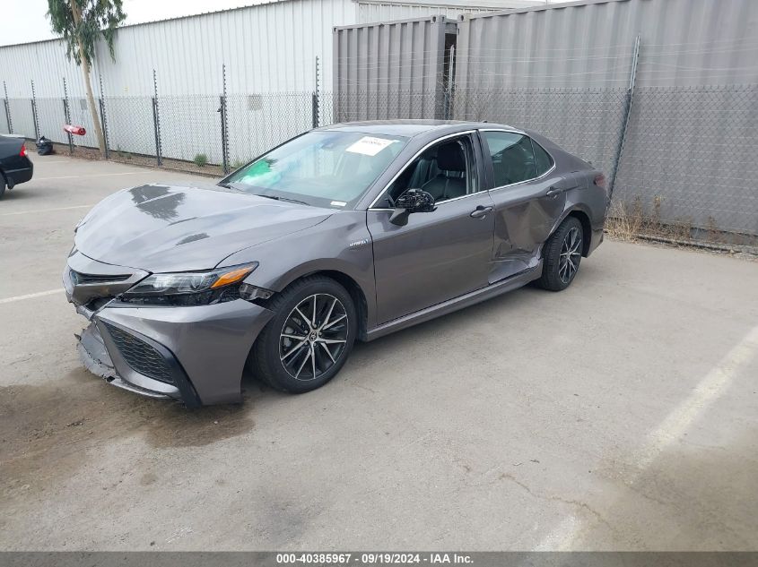 4T1G31AK1MU564679 2021 TOYOTA CAMRY - Image 2