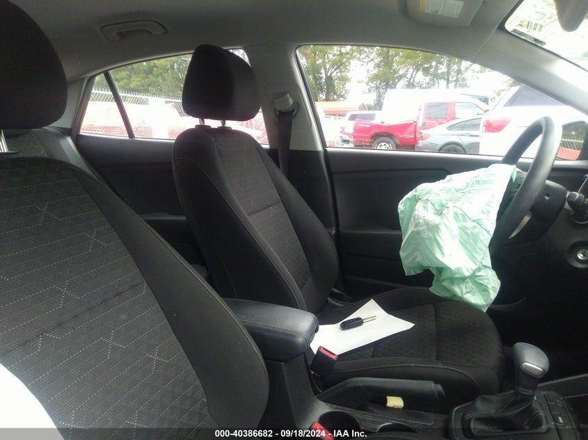 VIN 3KPA24AD4NE458789 2022 KIA RIO S