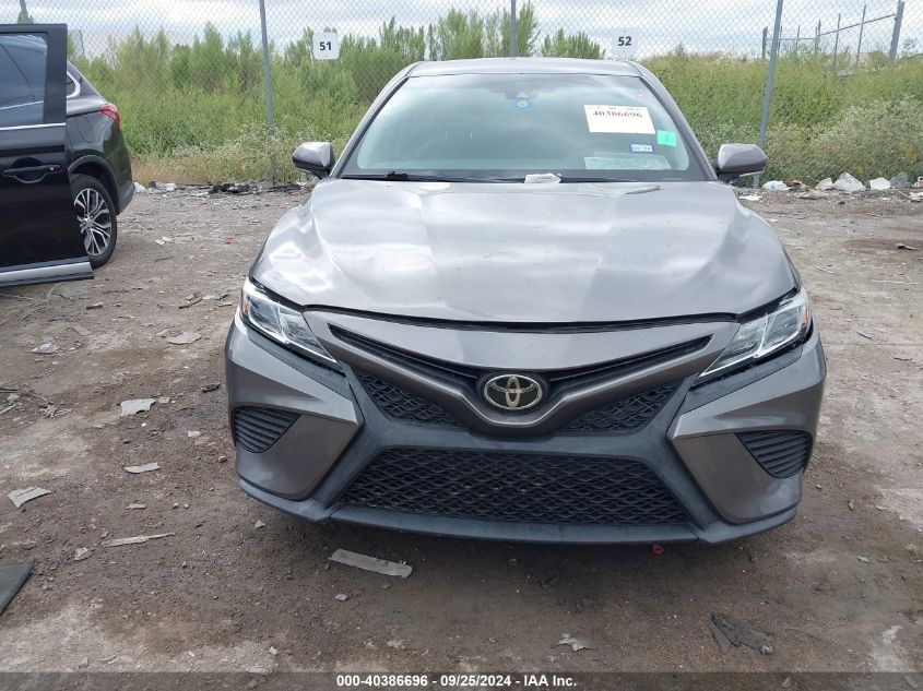 4T1B11HK9JU147344 2018 Toyota Camry Se