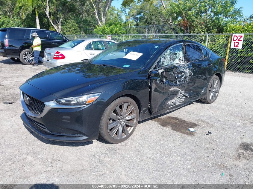 VIN JM1GL1VMXJ1301863 2018 MAZDA MAZDA6 TOURING