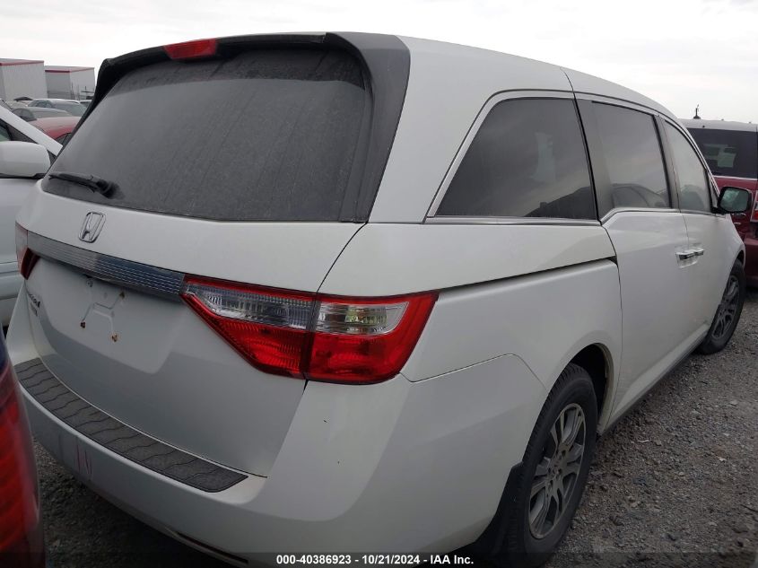 VIN 5FNRL5H63DB062570 2013 HONDA ODYSSEY no.4