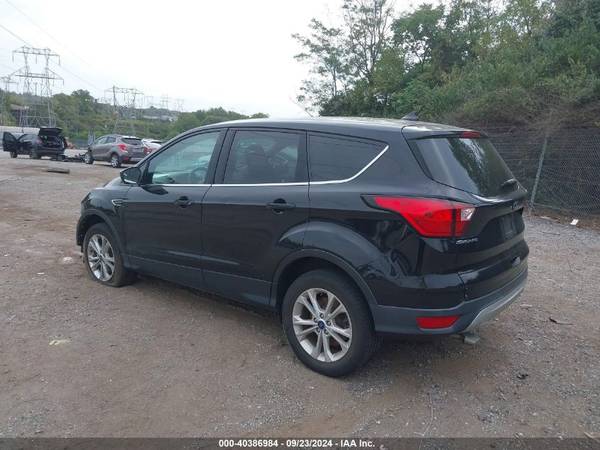 2019 FORD ESCAPE SE - 1FMCU0GDXKUB43961