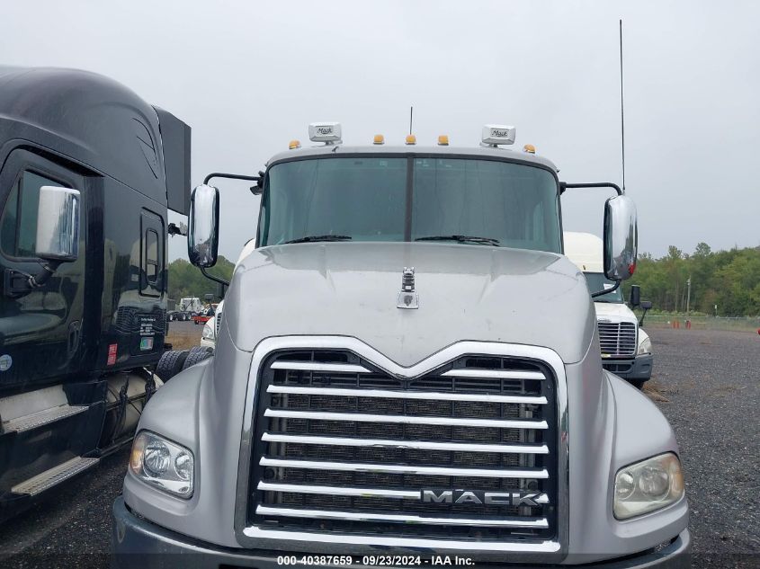 2015 Mack 600 Cxu600 VIN: 1M1AW09Y2FM043218 Lot: 40387659