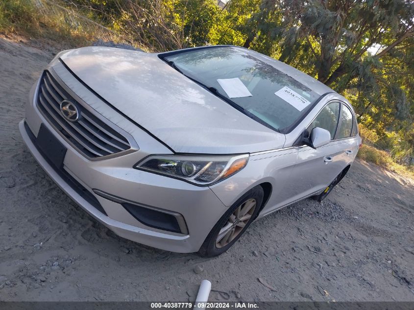 5NPE24AF2HH461970 2017 HYUNDAI SONATA - Image 2