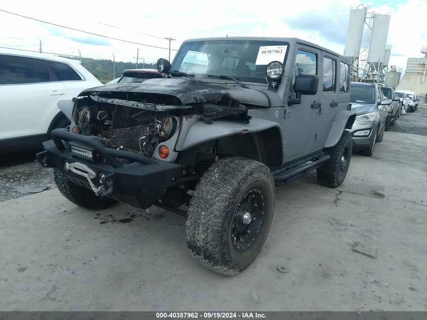 2013 JEEP WRANGLER UNLIMITED SPORT - 1C4HJWDG1DL680070