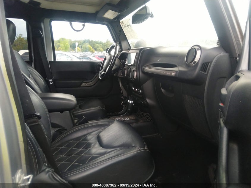 2013 JEEP WRANGLER UNLIMITED SPORT - 1C4HJWDG1DL680070