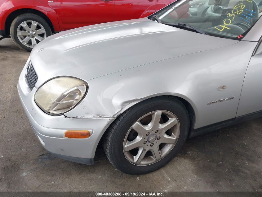 WDBKK47F6WF032783 1998 Mercedes-Benz Slk 230