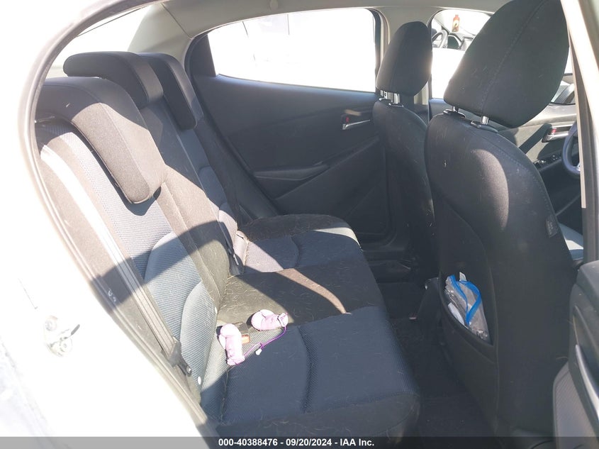 VIN 3MYDLBYV3HY190660 2017 TOYOTA YARIS IA