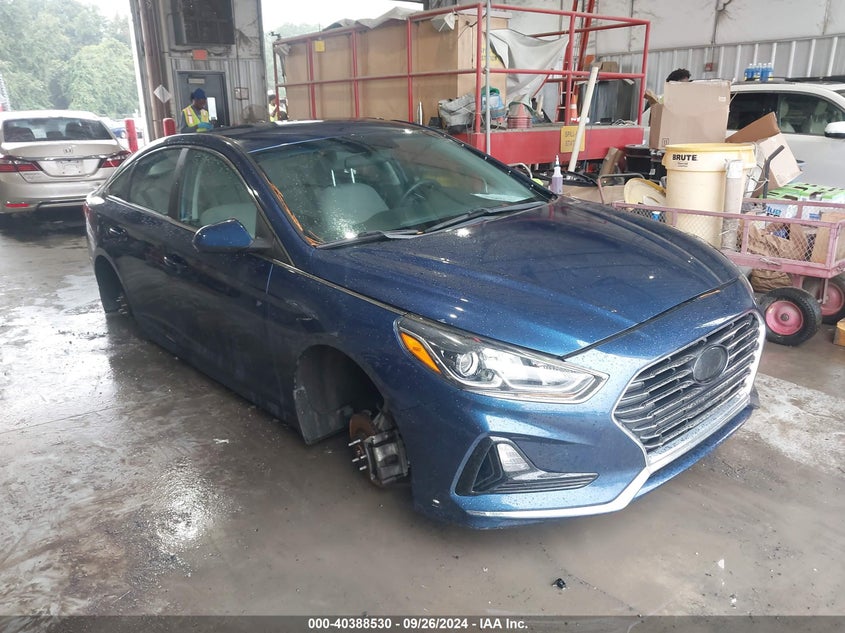 VIN 5NPE24AF2JH639818 2018 HYUNDAI SONATA SE