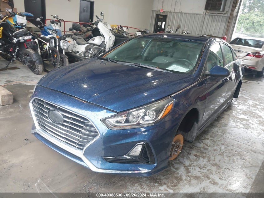 VIN 5NPE24AF2JH639818 2018 HYUNDAI SONATA SE