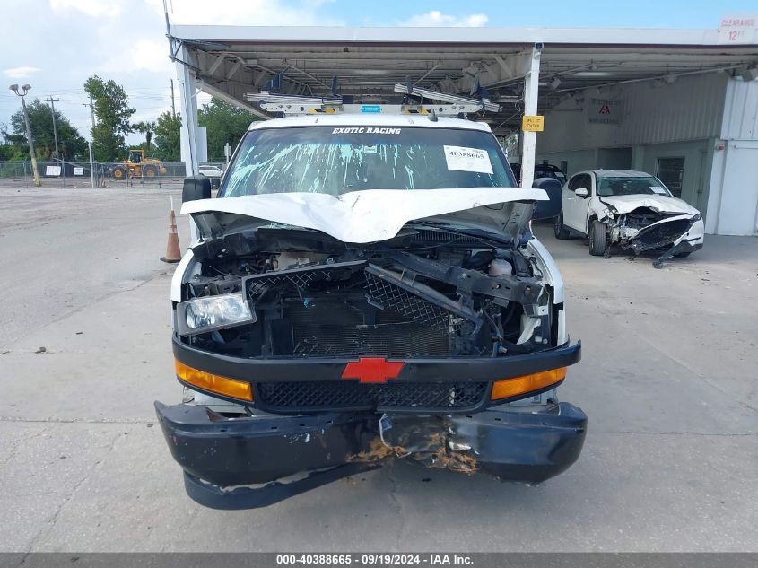 2018 Chevrolet Express 2500 Work Van VIN: 1GCWGAFP9J1332868 Lot: 40388665