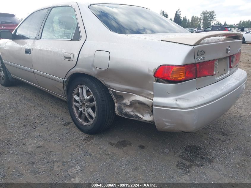 2000 Toyota Camry Xle V6 VIN: 4T1BF28K8YU949126 Lot: 40388669