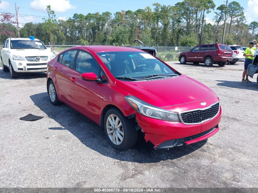 3KPFL4A72HE070218 2017 KIA FORTE - Image 1