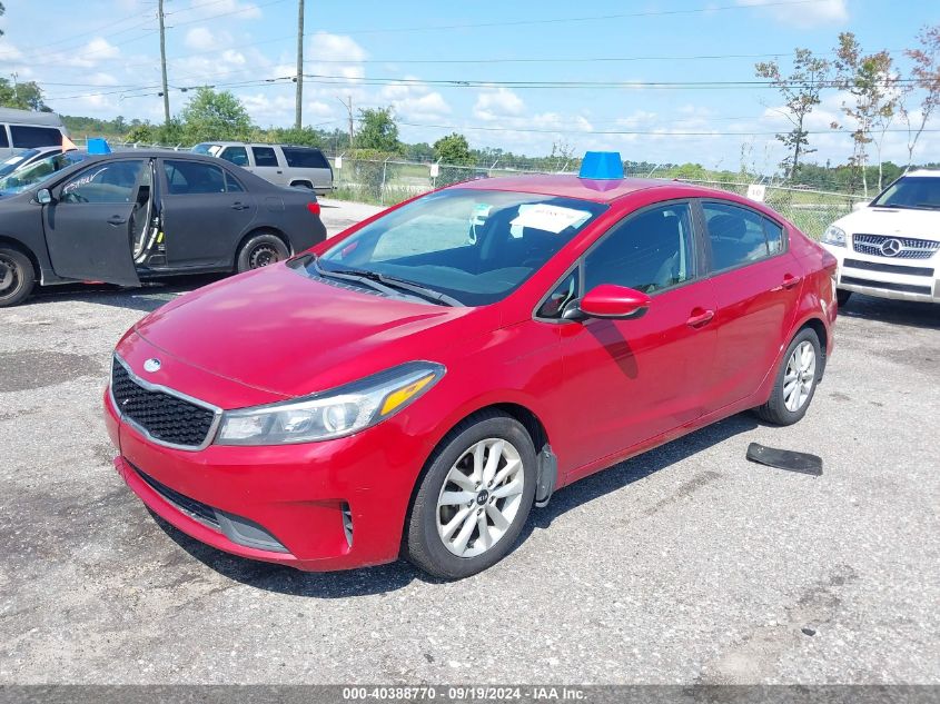 3KPFL4A72HE070218 2017 KIA FORTE - Image 2