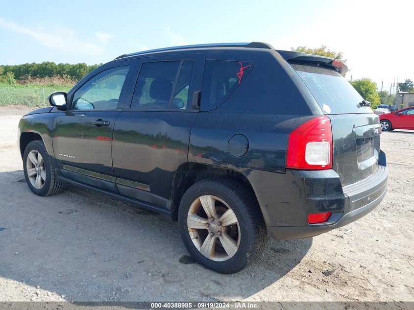 Vin: 1j4nf1fb0bd158153, lot: 40877557, jeep compass 20113