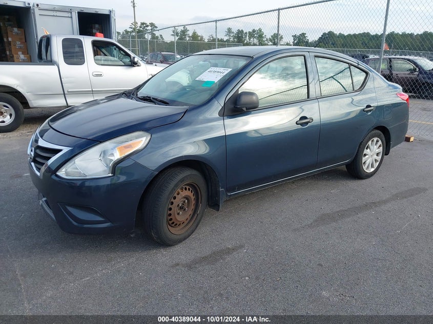 2015 NISSAN VERSA 1.6 S - 3N1CN7AP0FL822251