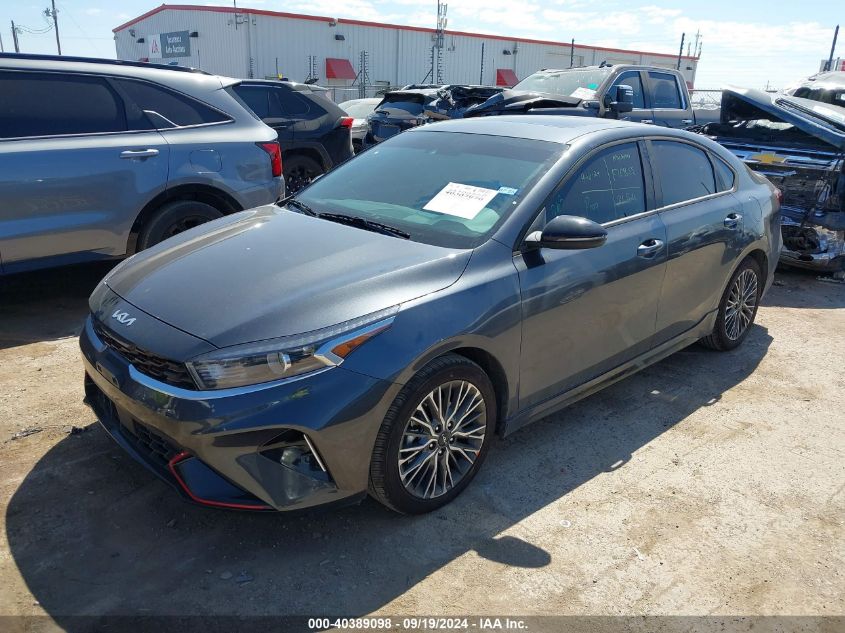 3KPF54AD9RE756211 Kia Forte GT LINE 2