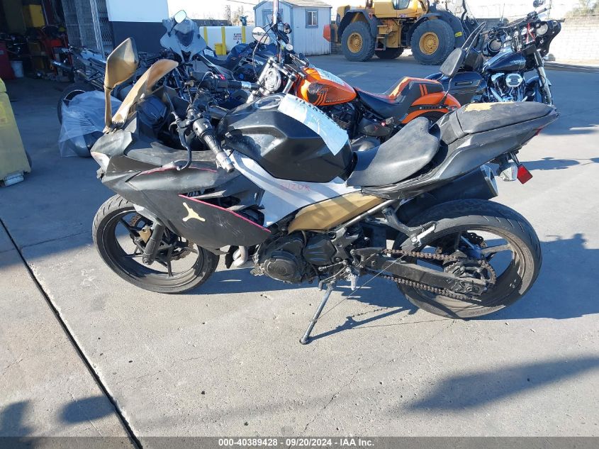 2019 Kawasaki Ex400 VIN: JKAEXKG19KDA24835 Lot: 40389428