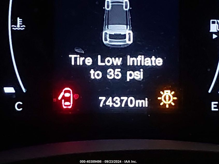 ZACCJBBB9JPJ33112 2018 Jeep Renegade Latitude 4X4