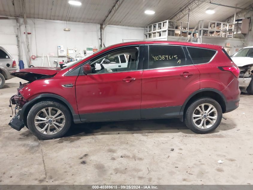 1FMCU9GD2KUA39596 2019 Ford Escape Se