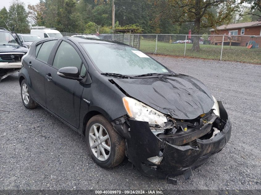 2013 Toyota Prius C VIN: JTDKDTB32D1535773 Lot: 40389970