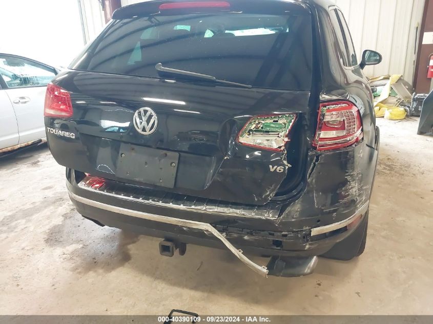 2016 Volkswagen Touareg Vr6 Lux VIN: WVGEF9BP3GD010636 Lot: 40390109