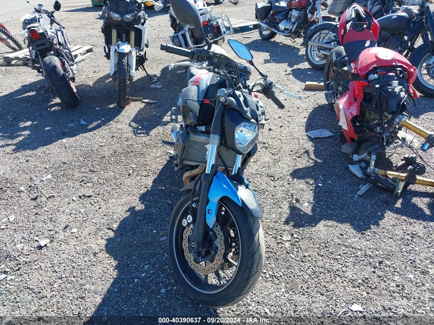 2017 YAMAHA FZ07 JYARM06E0HA012214