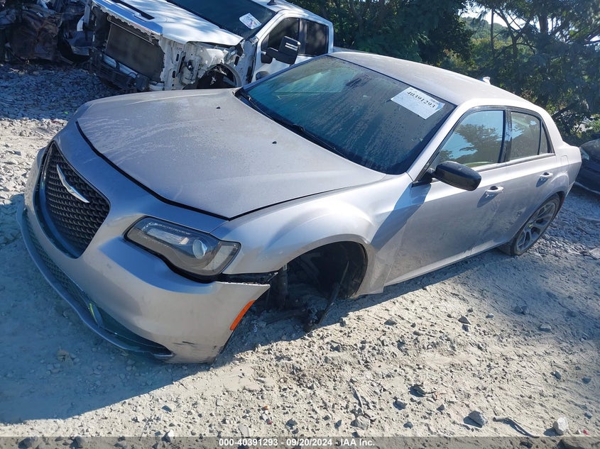 VIN 2C3CCAAG2JH282231 2018 CHRYSLER 300 TOURING