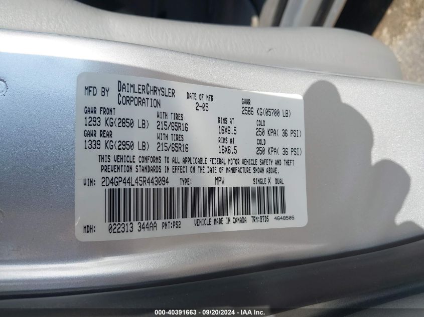 2005 Dodge Grand Caravan Sxt VIN: 2D4GP44L45R443094 Lot: 40391663