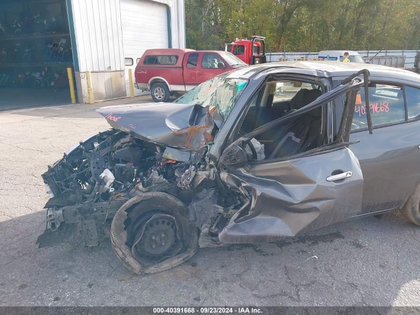 3N1CN7AP7KL878004 2019 Nissan Versa S/S Plus/Sv