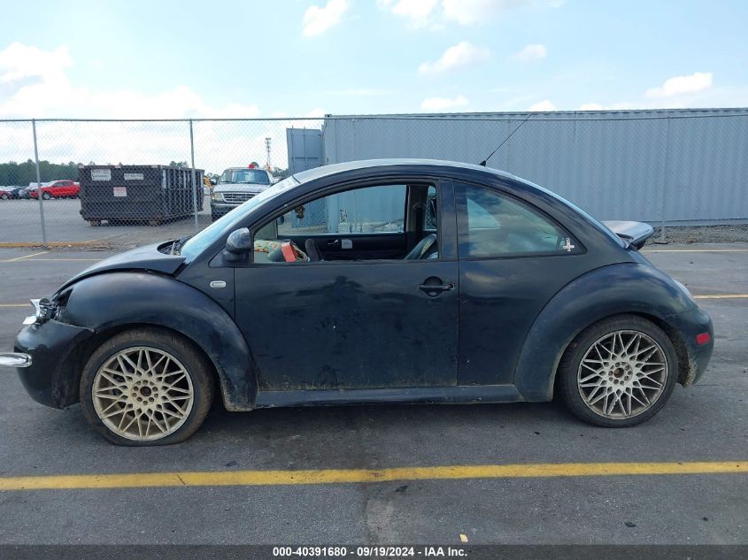 3VWCC21C3YM458999 2000 Volkswagen New Beetle Gls