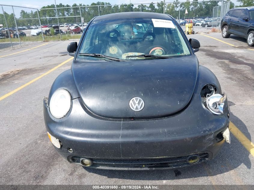 3VWCC21C3YM458999 2000 Volkswagen New Beetle Gls