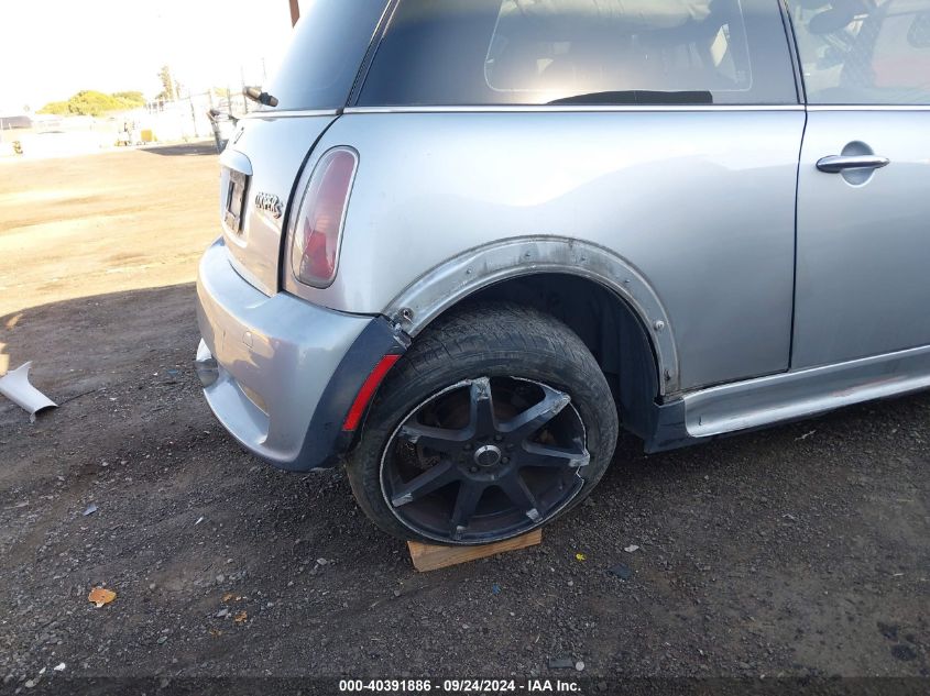 2004 Mini Cooper S VIN: WMWRE33454TD89151 Lot: 40391886