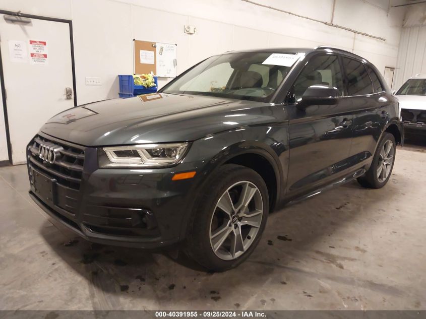 WA1CNAFY4K2116563 2019 AUDI Q5 - Image 2