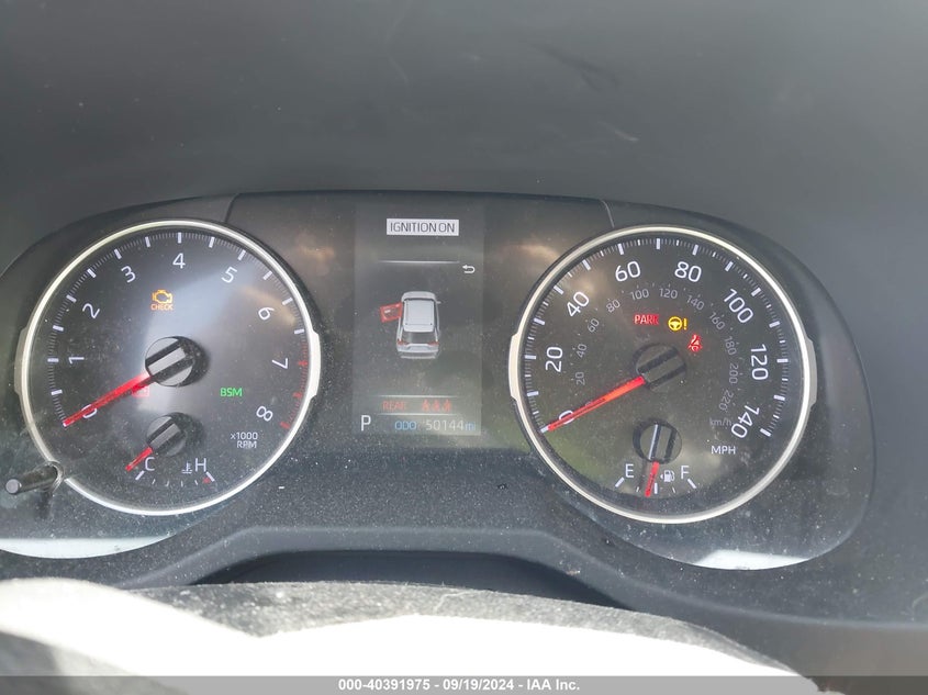 VIN JTMP1RFV8KD022942 2019 TOYOTA RAV4 XLE