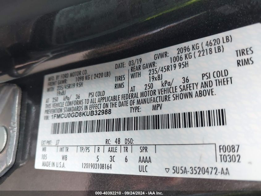 1FMCU0GD8KUB32988 2019 Ford Escape Se