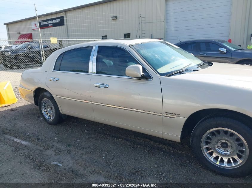 2000 Lincoln Town Car Cartier VIN: 1LNHM83W1YY787989 Lot: 40392321