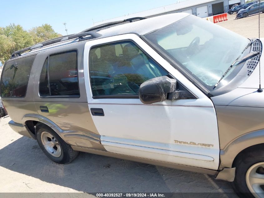 2001 Chevrolet Blazer Trailblazer VIN: 1GNCS13W712158684 Lot: 40392527