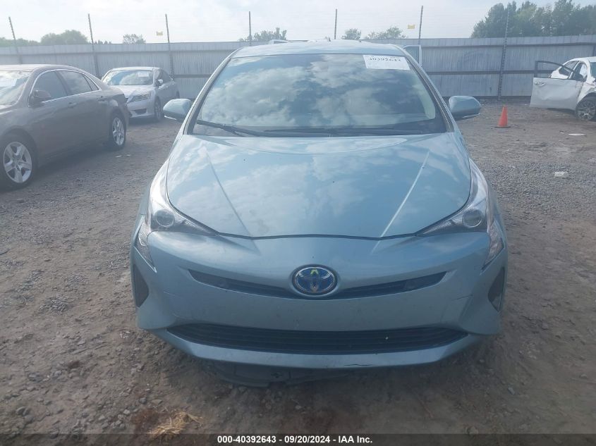 JTDKBRFU6J3582784 2018 Toyota Prius Two