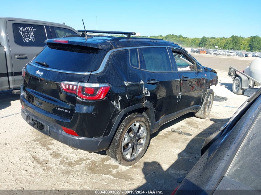 VIN 3C4NJDCB4KT842594 2019 JEEP COMPASS LIMITED 4X4