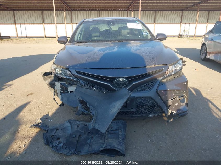 4T1B11HK0JU604946 2018 Toyota Camry Se