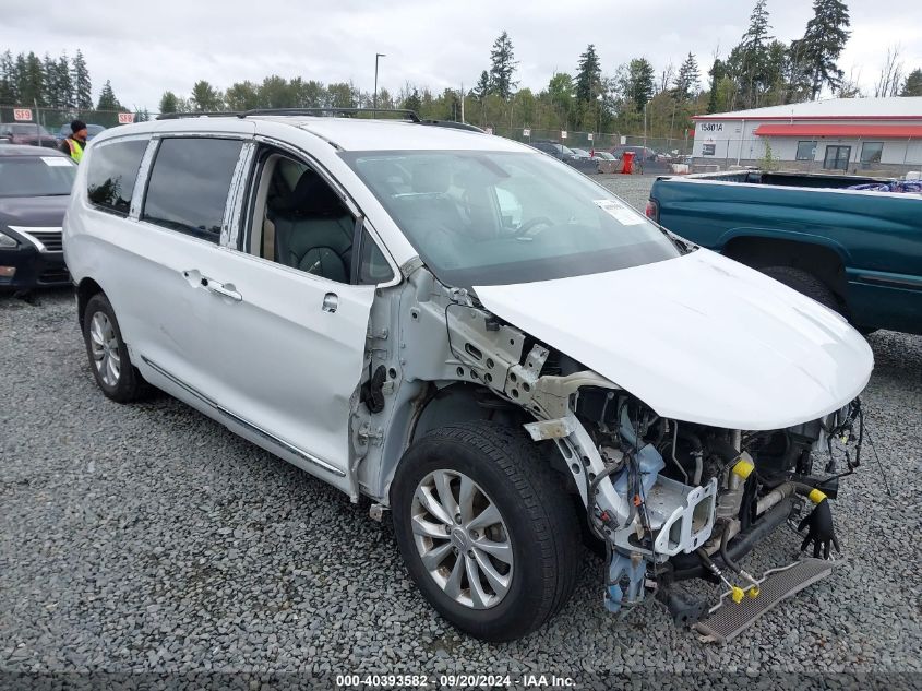 2019 Chrysler Pacifica Touring L VIN: 2C4RC1BG4KR626108 Lot: 40393582