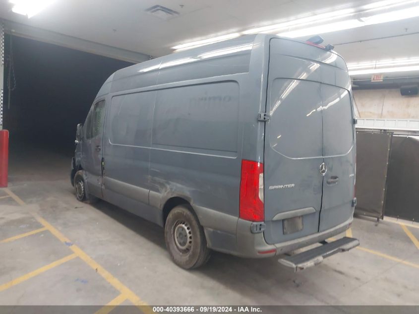 VIN WD4PF0CD2KP042018 2019 MERCEDES-BENZ SPRINTER 2500 no.3