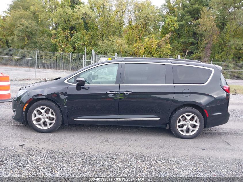 2017 Chrysler Pacifica Touring-L VIN: 2C4RC1BG5HR810059 Lot: 40393672