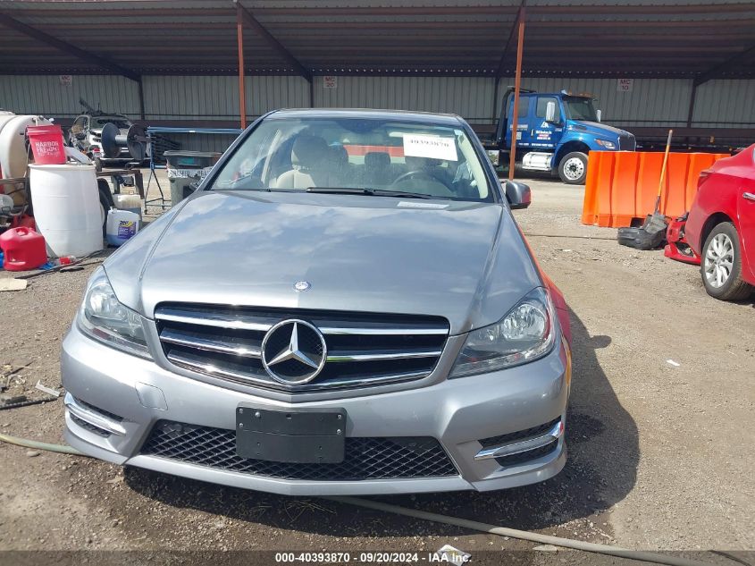 2012 Mercedes-Benz C 300 Luxury 4Matic/Sport 4Matic VIN: WDDGF8BB7CA712701 Lot: 40393870