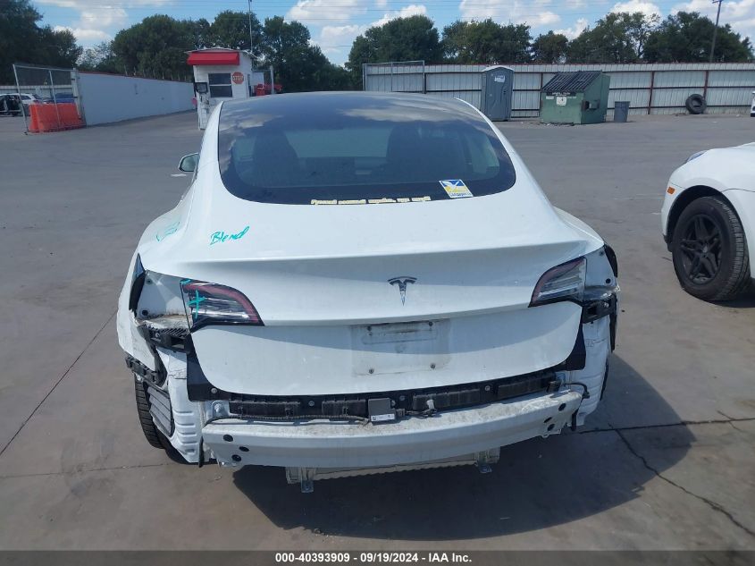 2018 Tesla Model 3 Long Range/Performance VIN: 5YJ3E1EB2JF121968 Lot: 40393909